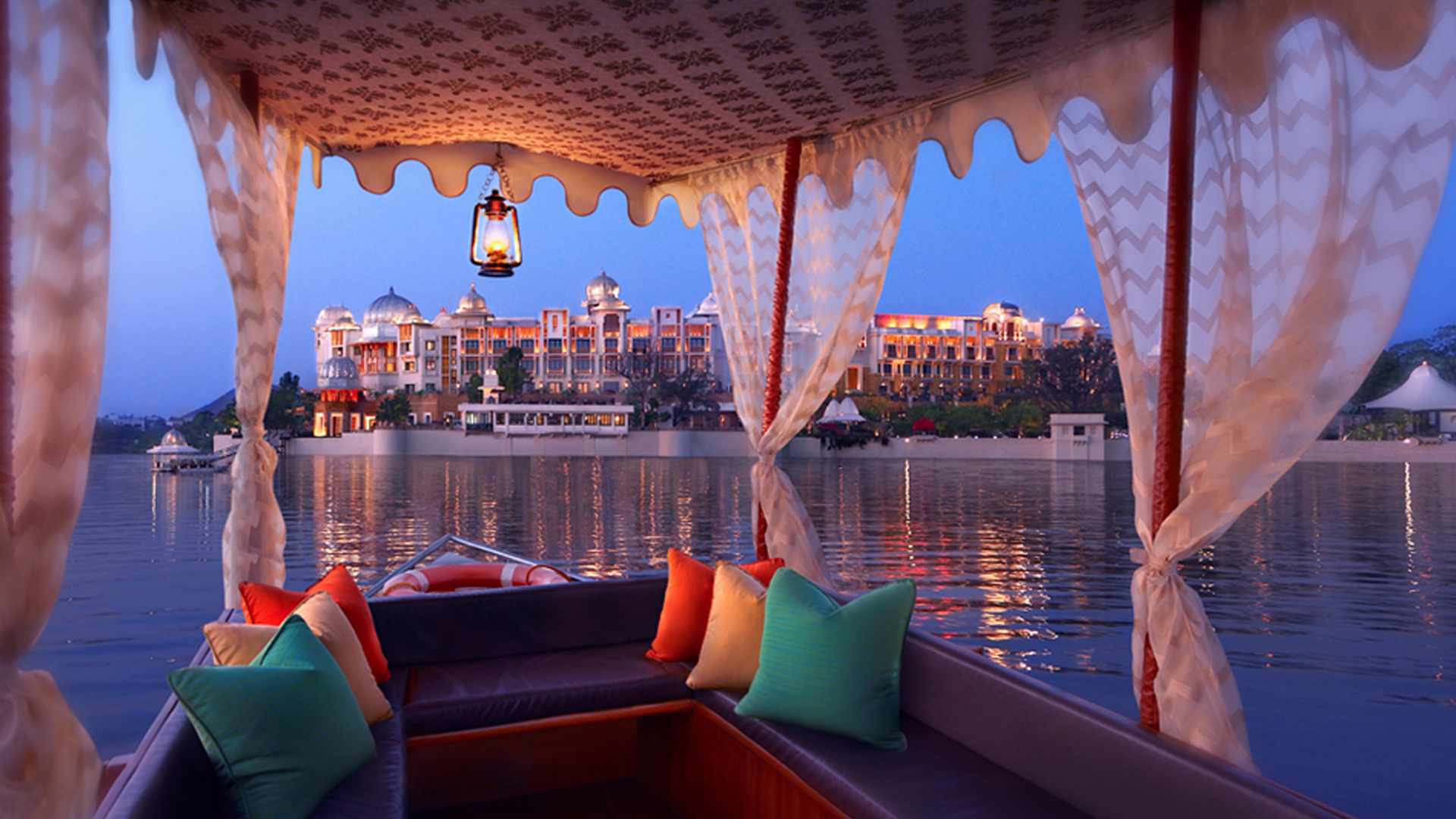 Information and Tips on Luxury Tour Packages in India