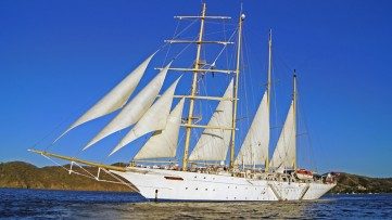 Luxury and Glamour Aboard the Star Flyer Cruise Ship