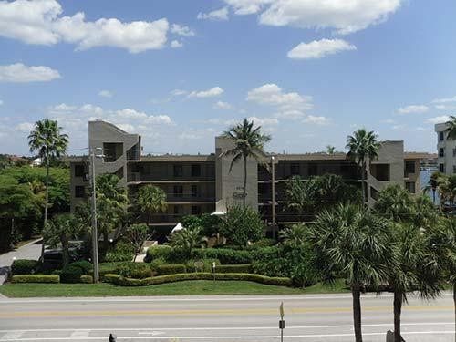 Vanderbilt Beach and Harbour Club